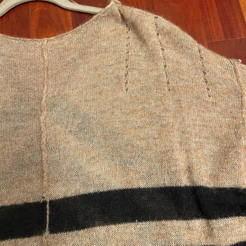 Free People ‘Twelve Roses’ Oversized Alpaca V-Neck Pullover Sweater - Picture 5 of 13